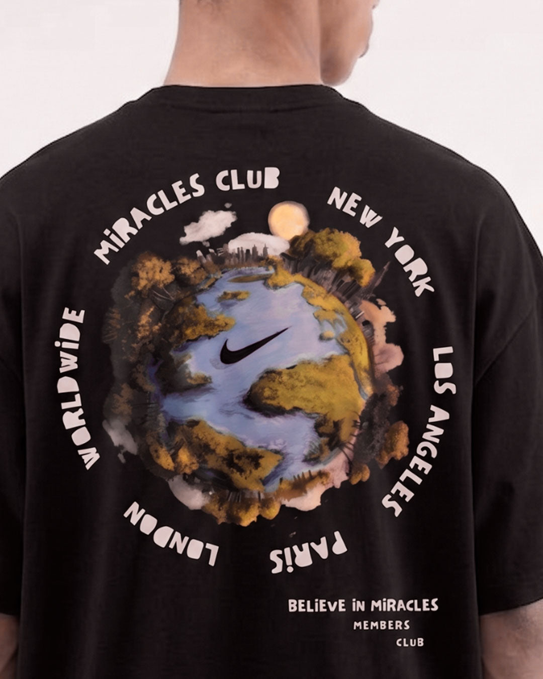 「WORLDWIDE」Tシャツ